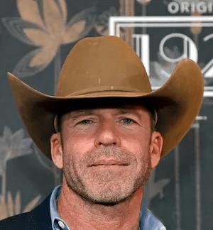 从《边境杀手》到《黄石》:Taylor Sheridan 的中年换赛道转行编剧之路