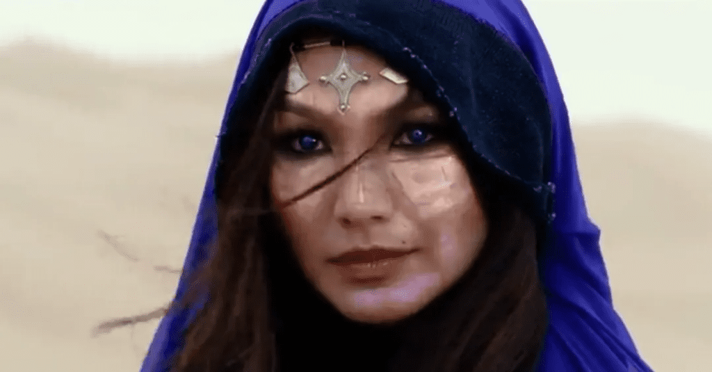 告别神族与机器:Gemma Chan 新作《约瑟芬》首映,开启表演新维度;
《变形金刚5》陈静
