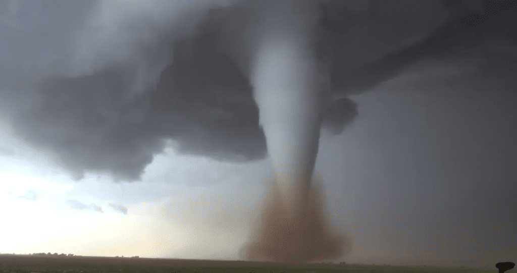 龍捲風 tornado