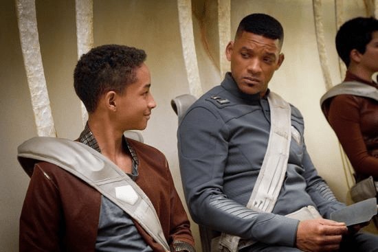 《重返地球》(After Earth,2013)